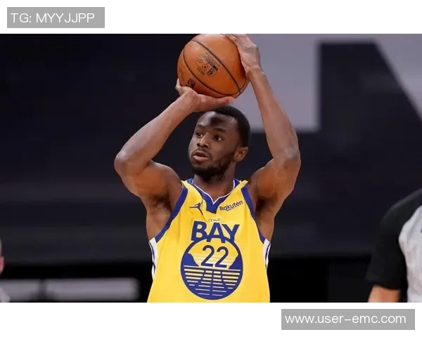 加兰表现平平9投5中三分球命中率50贡献12分1助攻但正负值惨淡32