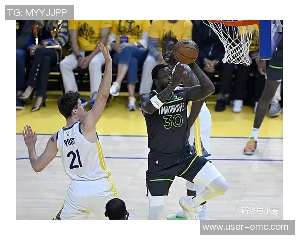 兰德尔表现出色11投7中斩获21分8助攻三分球命中率高达50 兰德尔表现出色11投7中斩获21分8助攻三分球命中率高达50